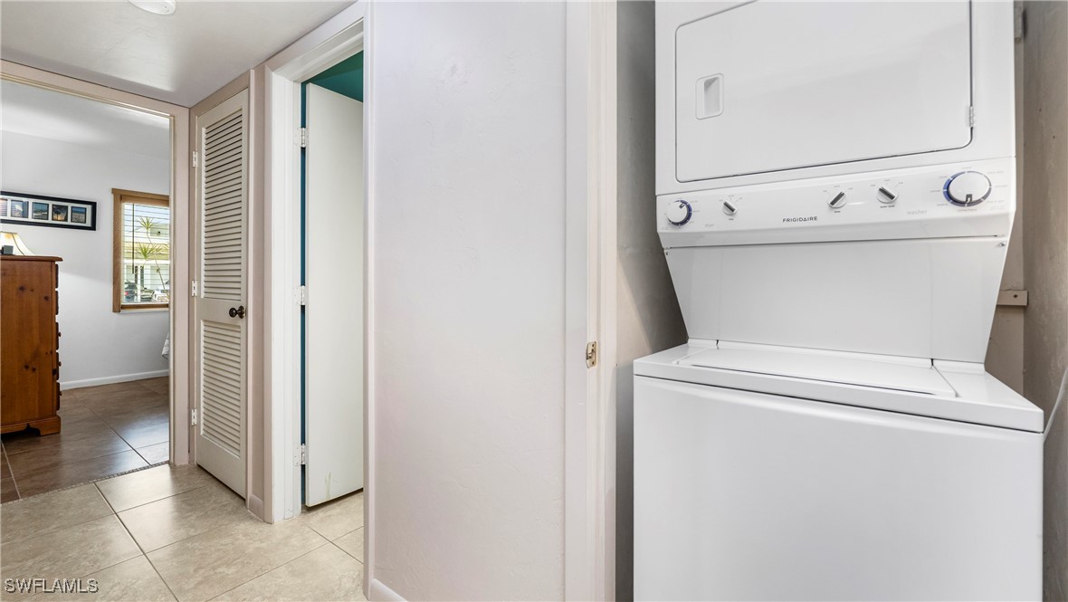 2 Bed Condominium for Sale in Naples, FL, $239,900 — photo 18