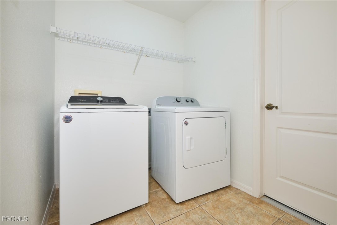 4 Bed SingleFamilyResidence for Sale in Cape Coral, photo 18