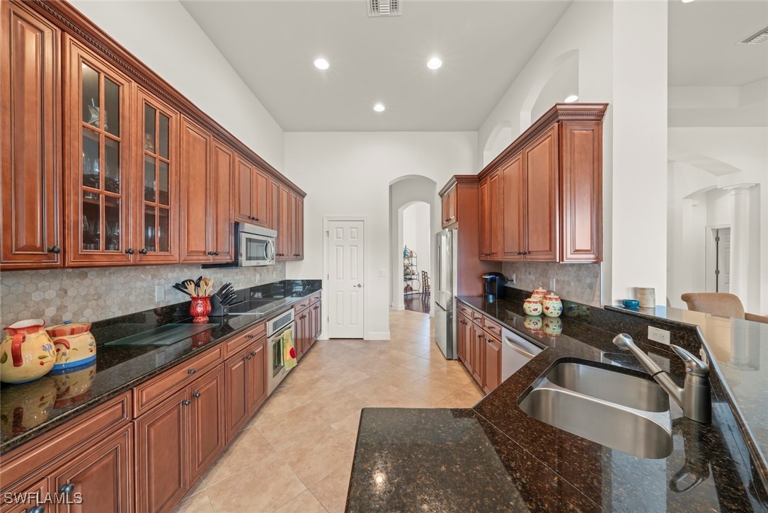 3 Bed Pool Home for Sale in Hollybrook, photo 18
