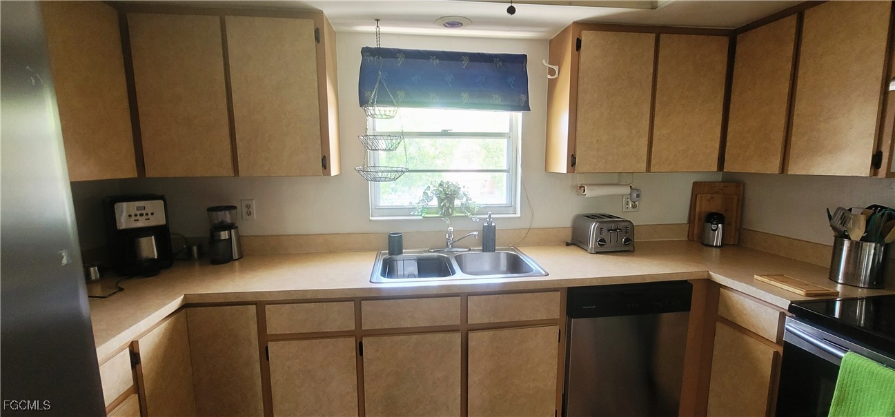 2 Bed Condominium for Sale in Veranda Condo, photo 18