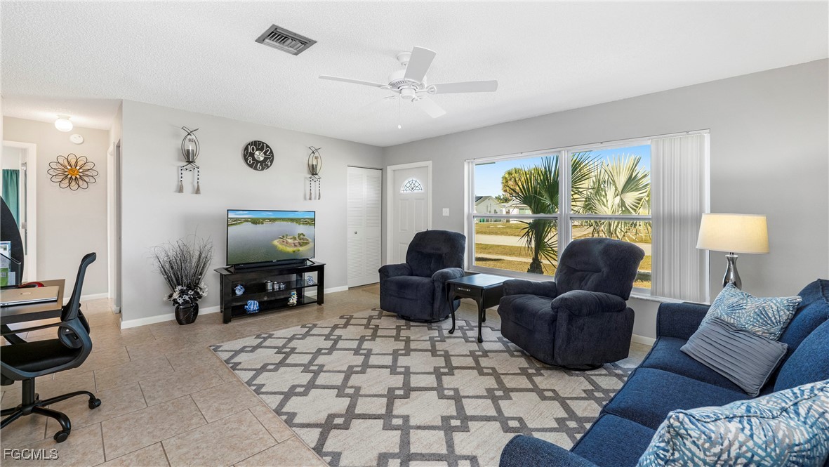 2 Bed SingleFamilyResidence for Sale in Gulf Cove, photo 18
