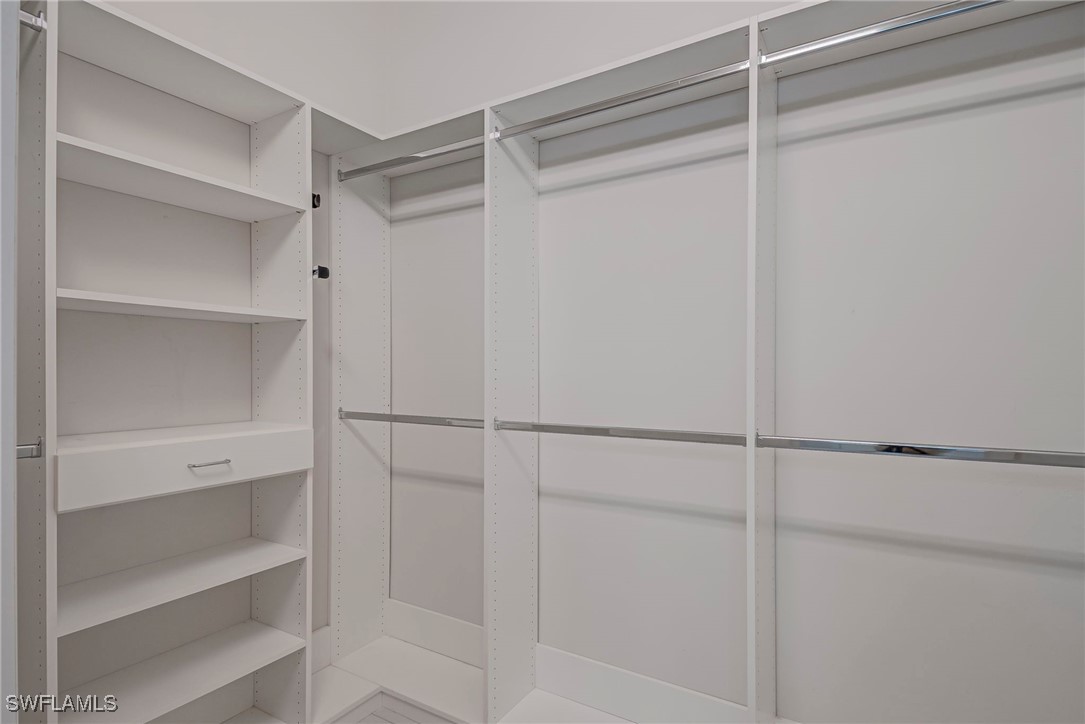 2 Bed Attached for Sale in Naples, photo 18