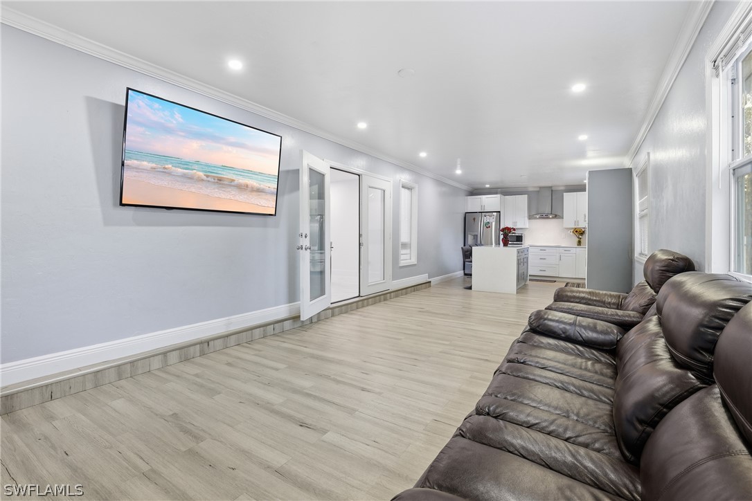2 Bed SingleFamilyResidence for Sale in Naples, photo 18