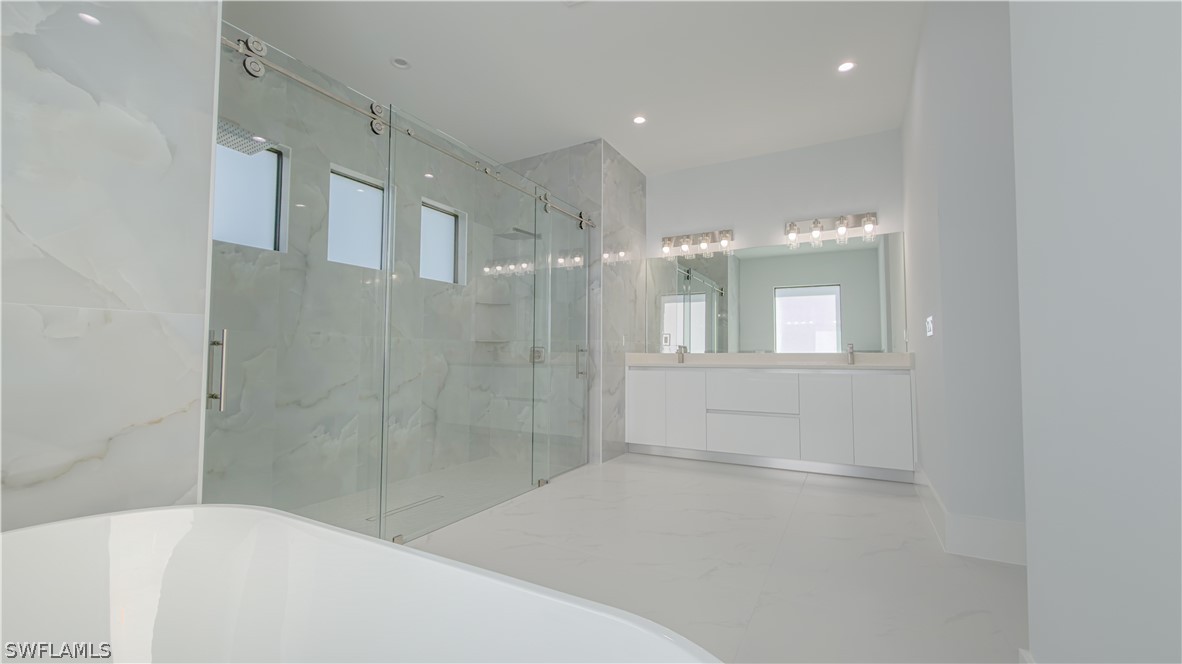 4 Bed SingleFamilyResidence for Sale in Naples, FL, $799,000 — photo 18