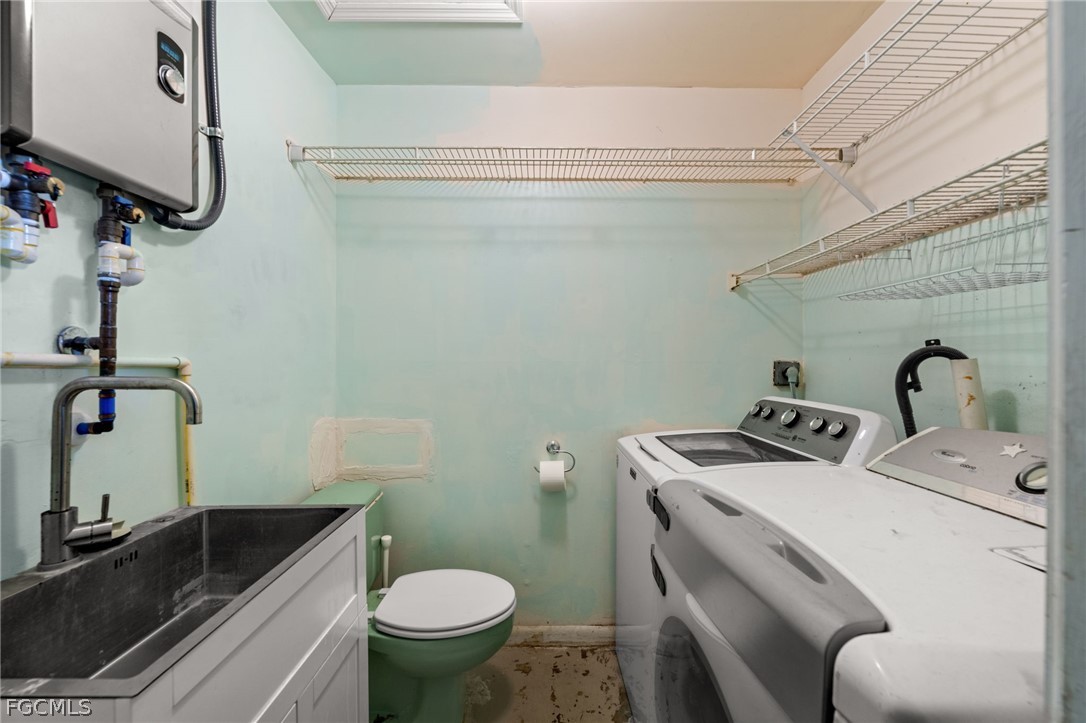 3 Bed SingleFamilyResidence for Sale in Bayshore Park, FL — photo 18