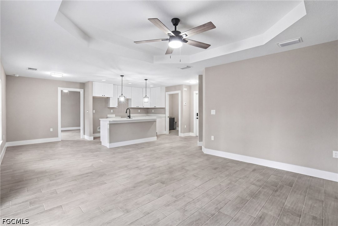 4 Bed SingleFamilyResidence for Sale in Lehigh Acres, photo 18
