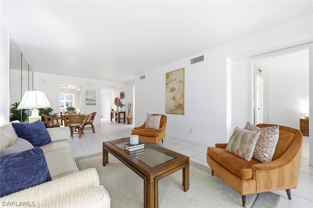 2 Bed Condominium for Sale in Naples, photo 18