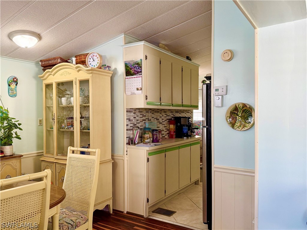 1 Bed ManufacturedHome for Sale in Naples, FL, $125,000 — photo 18