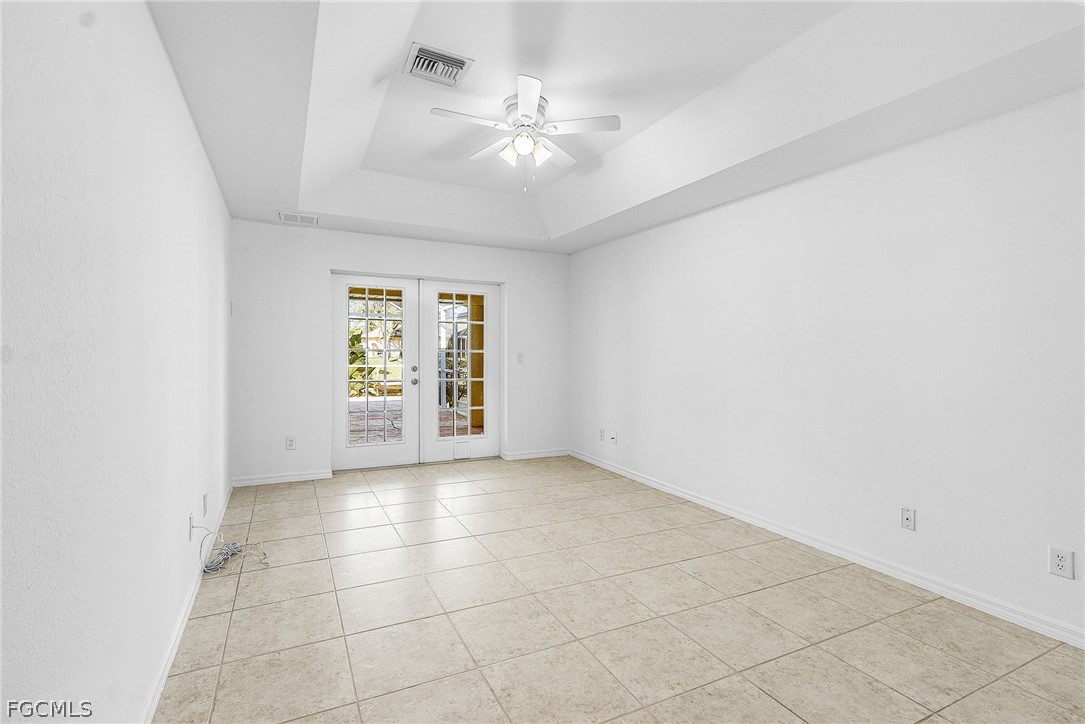3 Bed Pool Home for Sale in Cape Coral, photo 18