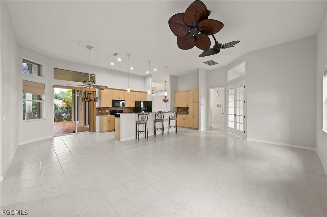3 Bed Pool Home for Sale in Cape Coral, photo 18