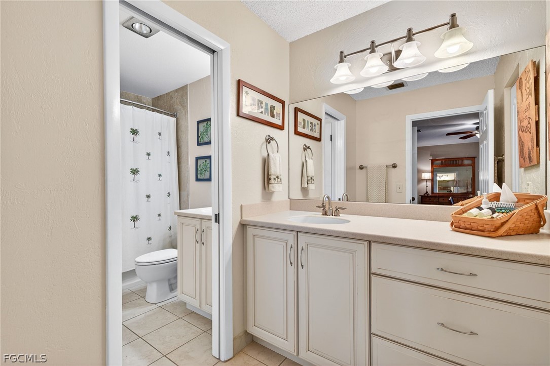 3 Bed Waterfront Home for Sale in Fort Myers, photo 18