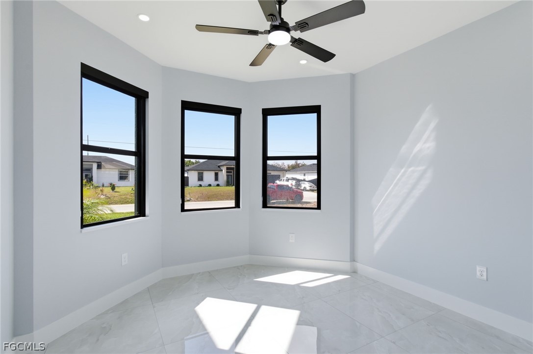 3 Bed SingleFamilyResidence for Sale in Lehigh Acres, photo 18