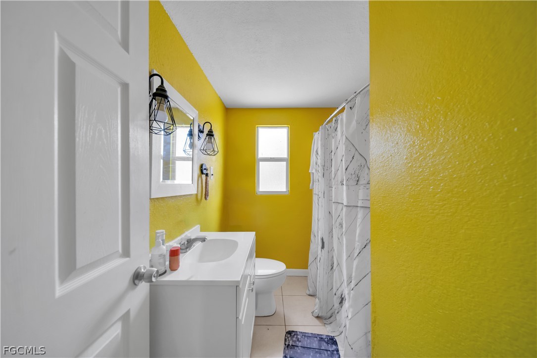 3 Bed SingleFamilyResidence for Sale in North Fort Myers, photo 18