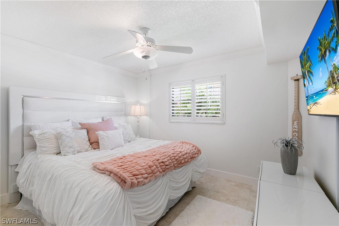 2 Bed Waterfront Home for Sale in Marco Island, photo 18