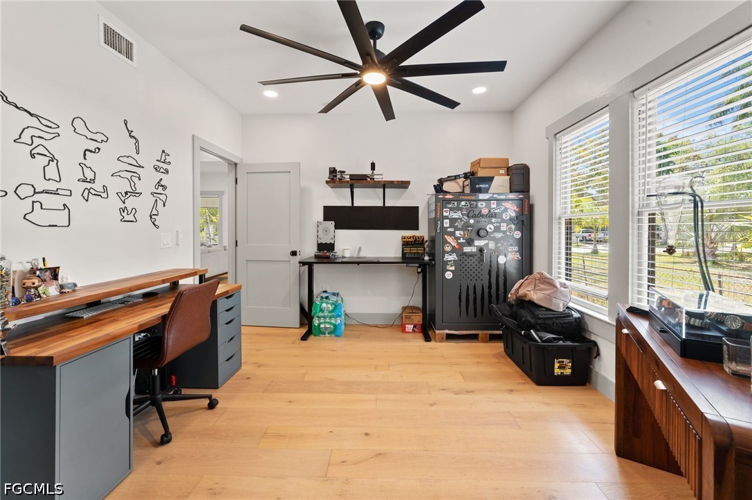 4 Bed SingleFamilyResidence for Sale in Dean Park, photo 18