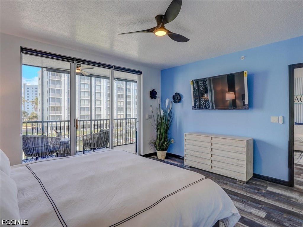 2 Bed Waterfront Home for Sale in Hibiscus Pointe, FL — photo 18
