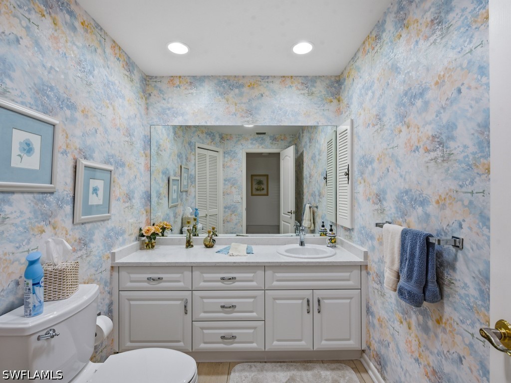 3 Bed Pool Home for Sale in Torrey Pines, photo 18