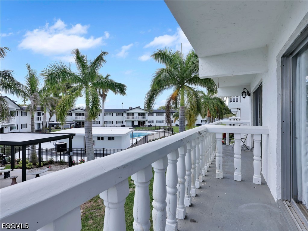 2 Bed Condominium for Sale in Windsor West, photo 18
