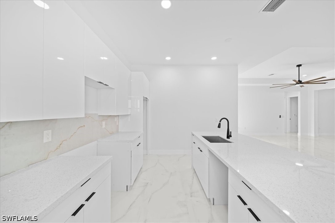 4 Bed SingleFamilyResidence for Sale in Lehigh Acres, photo 18