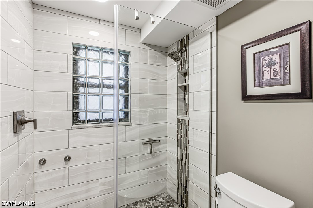 1 Bed Waterfront Home for Sale in Marco Island, FL, $525,000 — photo 18