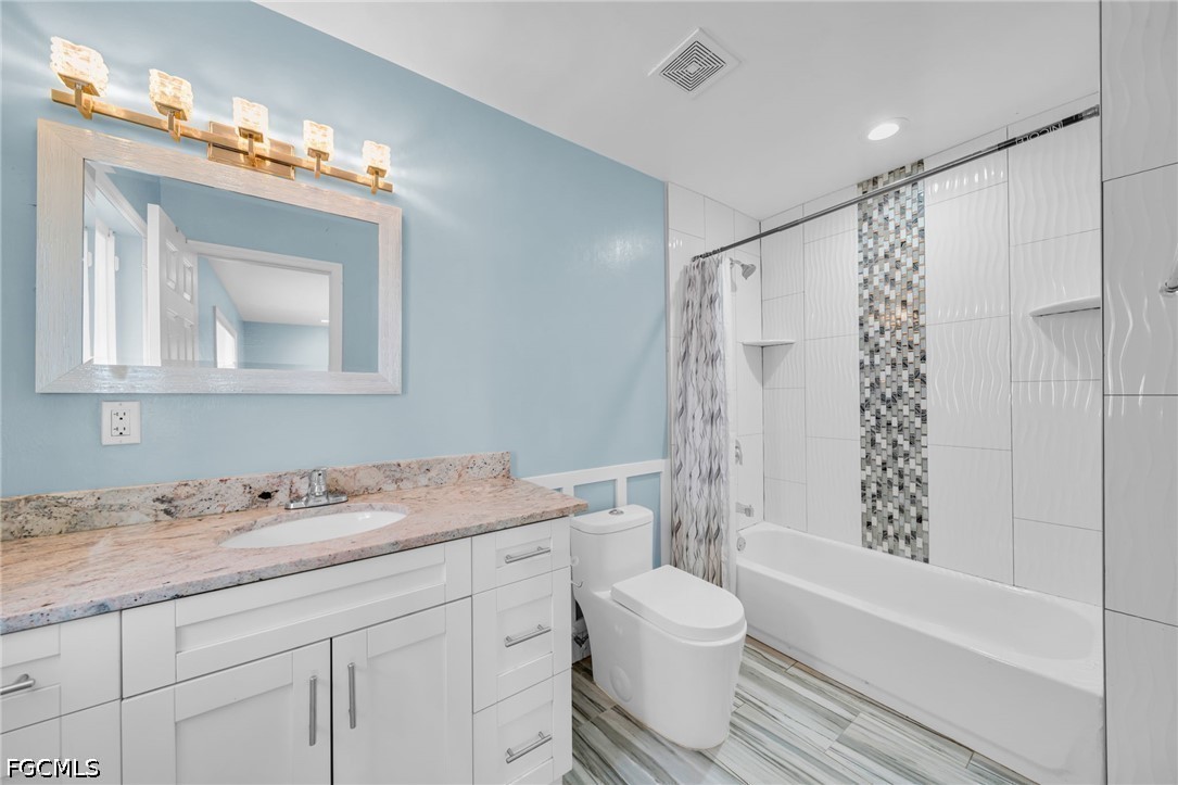 5 Bed SingleFamilyResidence for Sale in Lehigh Acres, FL — photo 18