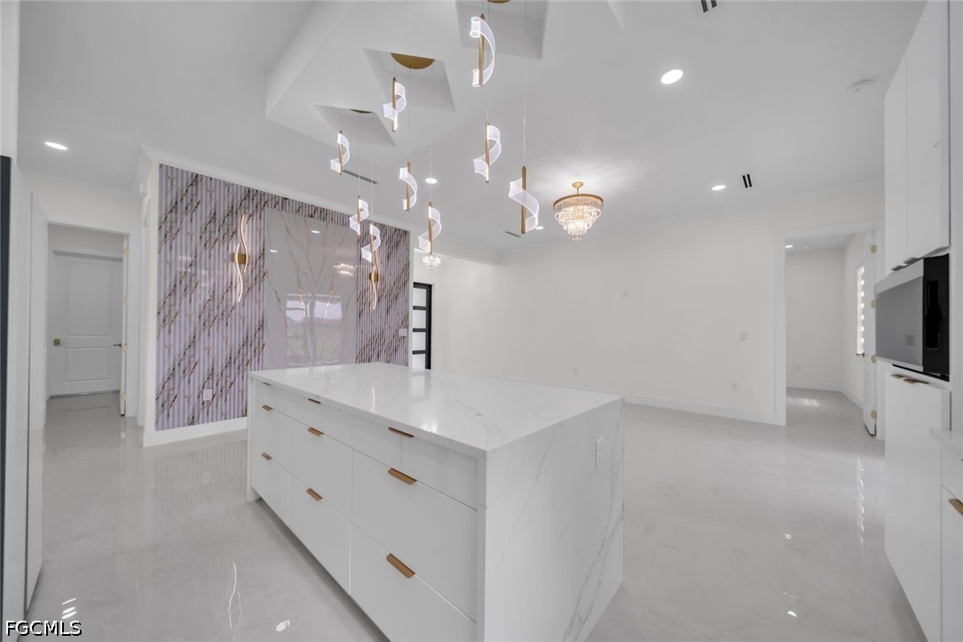 4 Bed SingleFamilyResidence for Sale in Lehigh Acres, photo 18