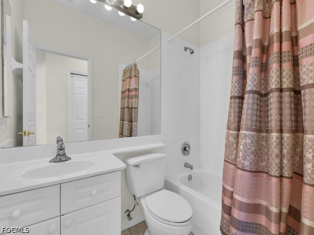 3 Bed SingleFamilyResidence for Sale in Silverlakes, FL — photo 18
