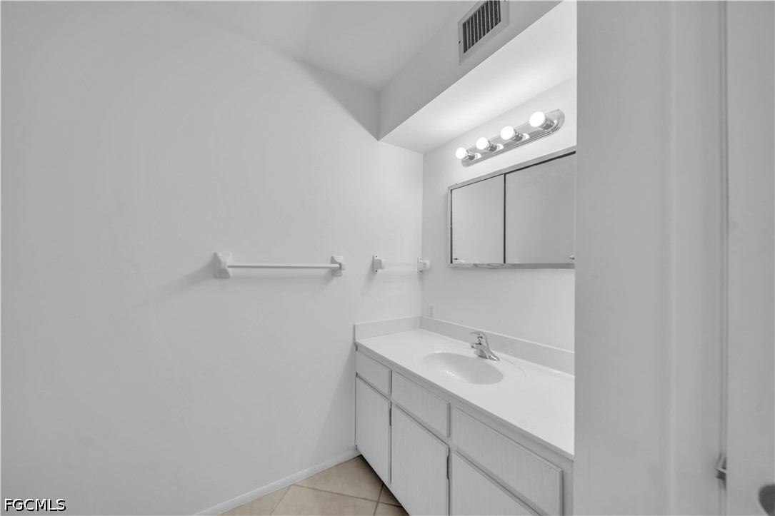 2 Bed Condominium for Sale in Greenwood Condo, photo 18