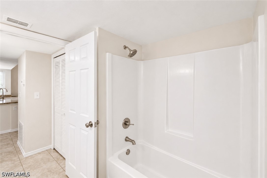 2 Bed Condominium for Sale in Naples Trace, FL, $269,000 — photo 18