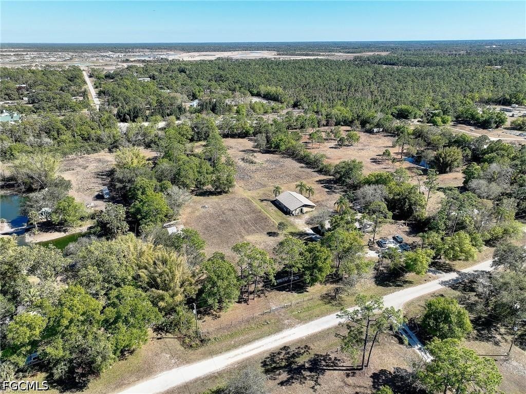 2 Bed Pool Home for Sale in North Fort Myers, photo 18