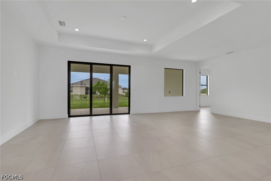 3 Bed SingleFamilyResidence for Sale in Cape Coral, photo 18