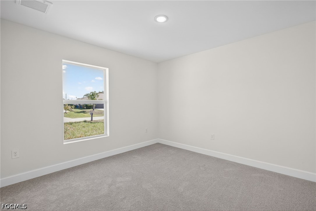 3 Bed SingleFamilyResidence for Sale in Cape Coral, photo 18