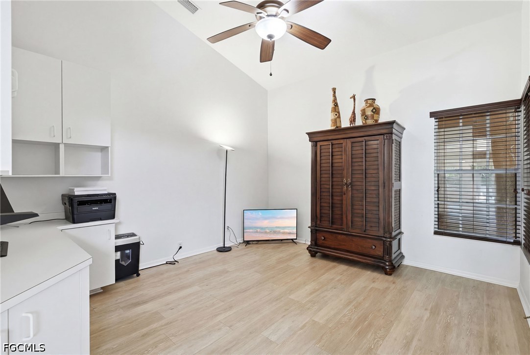 2 Bed Pool Home for Sale in Fort Myers, photo 18