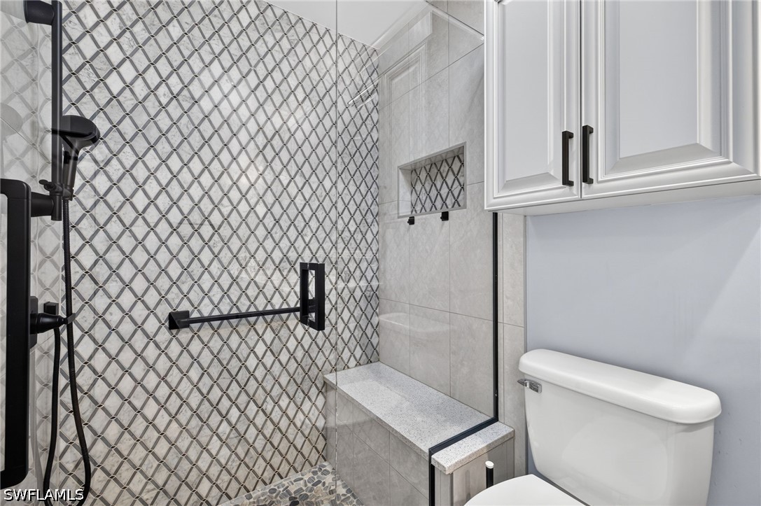 2 Bed Waterfront Home for Sale in Island Walk, photo 18