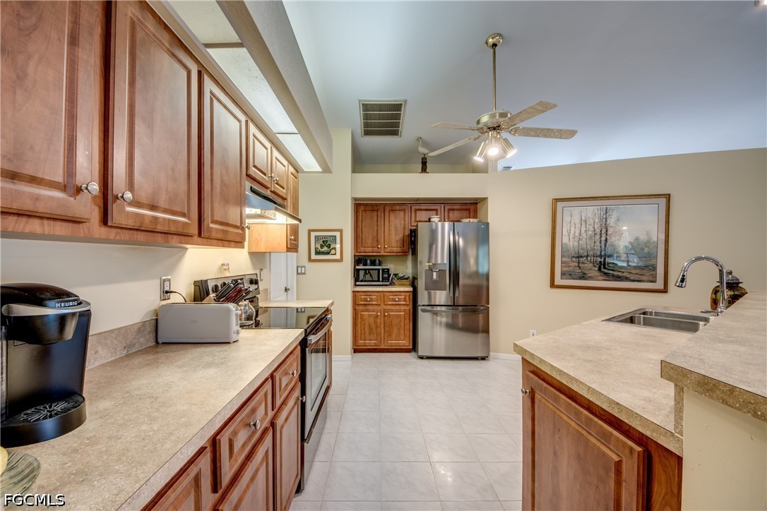 3 Bed SingleFamilyResidence for Sale in Cape Coral, photo 18