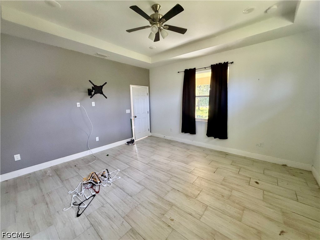 4 Bed SingleFamilyResidence for Sale in Lehigh Acres, photo 18