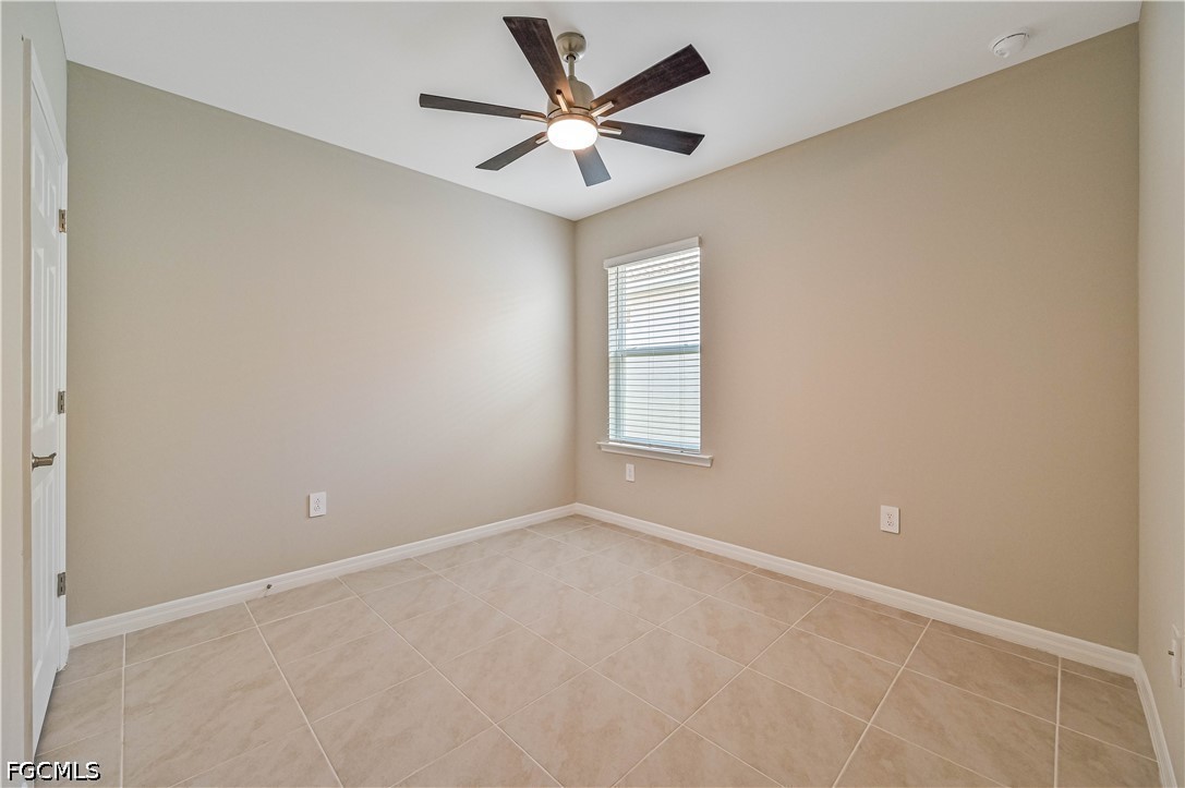 4 Bed Waterfront Home for Sale in Lindsford, photo 18