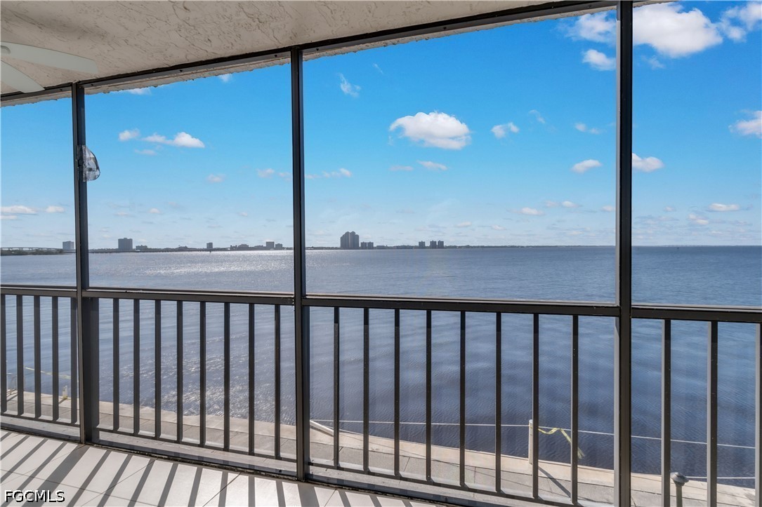 1 Bed Waterfront Home for Sale in Schooner Bay, FL, $3,500 — photo 18