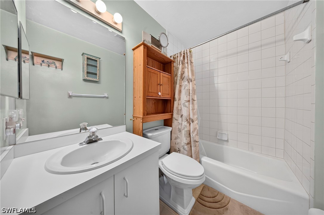 3 Bed SingleFamilyResidence for Sale in Heitmans, FL — photo 18