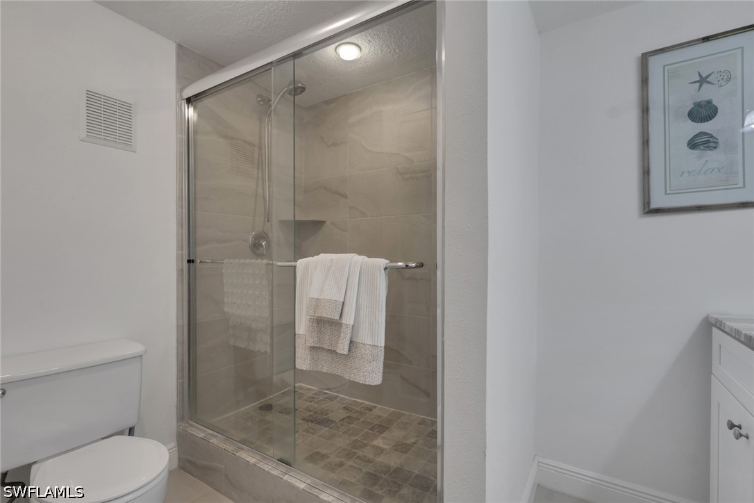 2 Bed Condominium for Sale in North Fort Myers, FL, $180,000 — photo 18