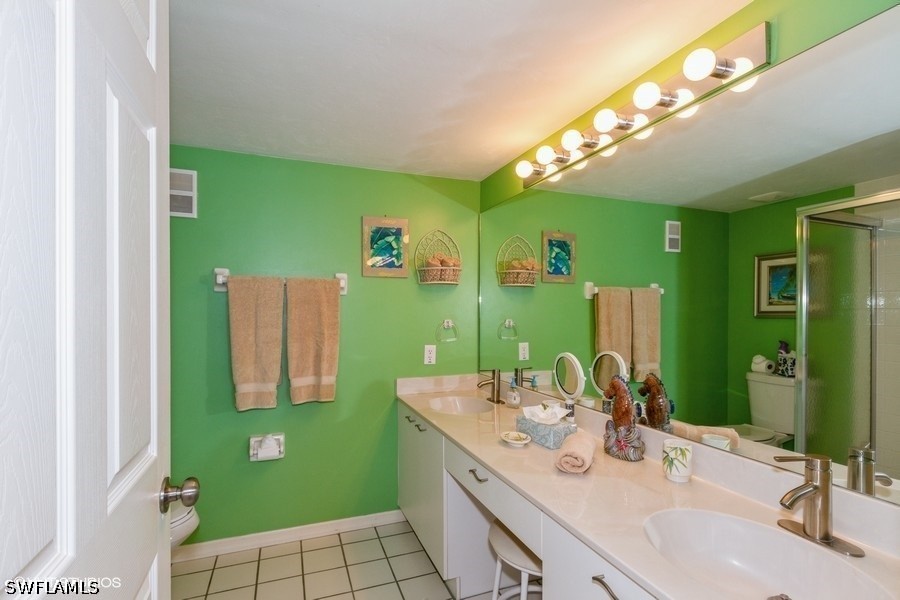 2 Bed Waterfront Home for Sale in Naples, FL, $2,200 — photo 18