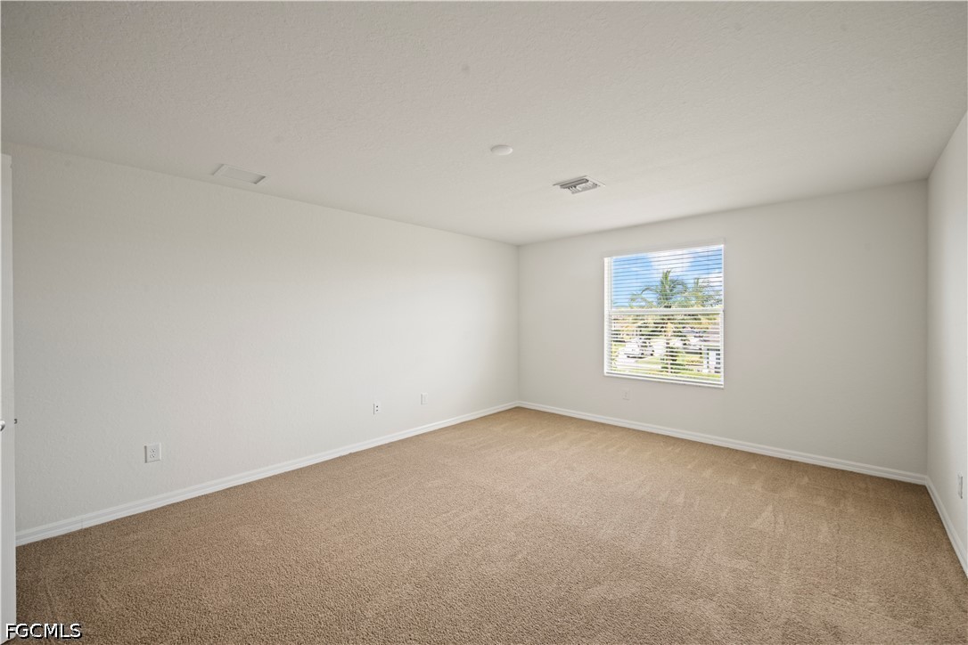 5 Bed SingleFamilyResidence for Sale in Castalina, FL — photo 18