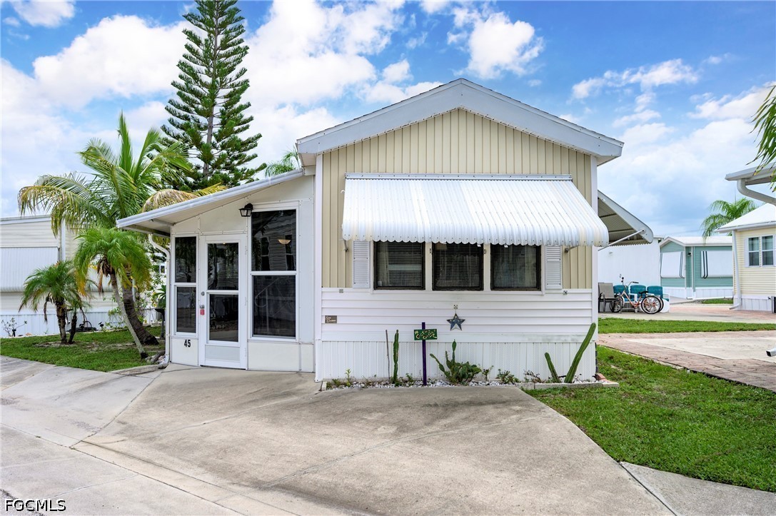 1 Bed ManufacturedHome for Sale in Limetree Park, FL — photo 18
