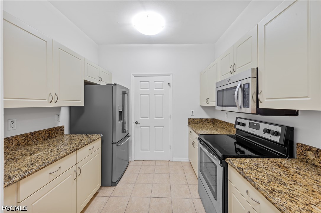 3 Bed Waterfront Home for Sale in Summit Place, FL, $440,000 — photo 18