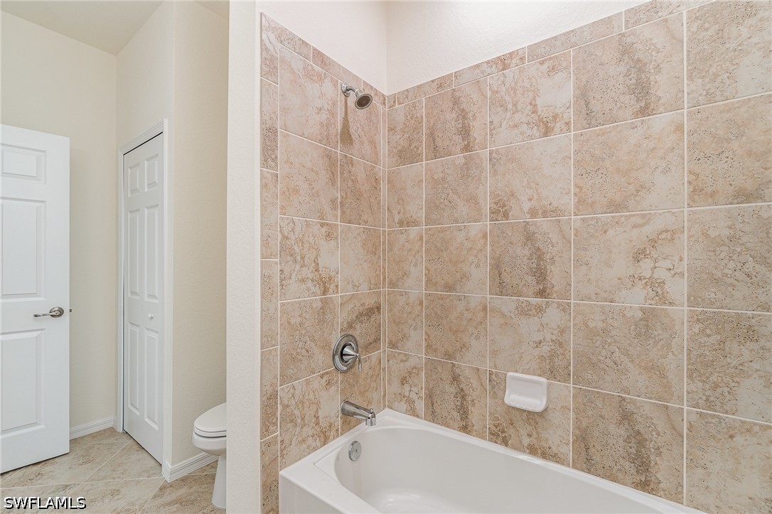 3 Bed Waterfront Home for Sale in Naples, FL, $2,200 — photo 18