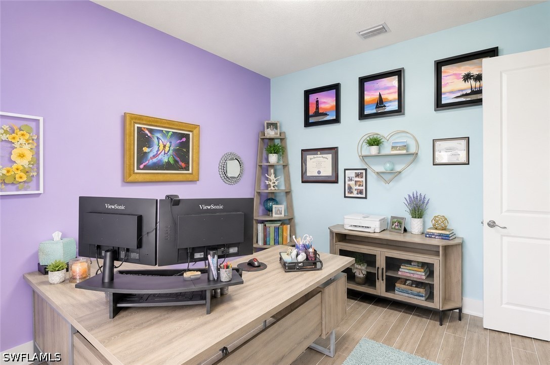 4 Bed Pool Home for Sale in Maple Ridge, FL, $1,000,000 — photo 18
