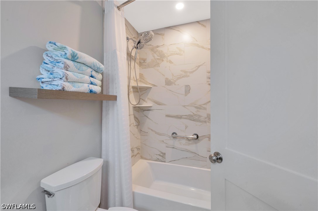 2 Bed Condominium for Sale in Beachwalk Gardens, FL, $7,500 — photo 18