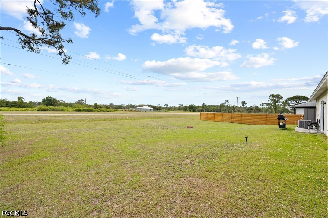 2 Bed SingleFamilyResidence for Sale in Port Labelle, FL — photo 18