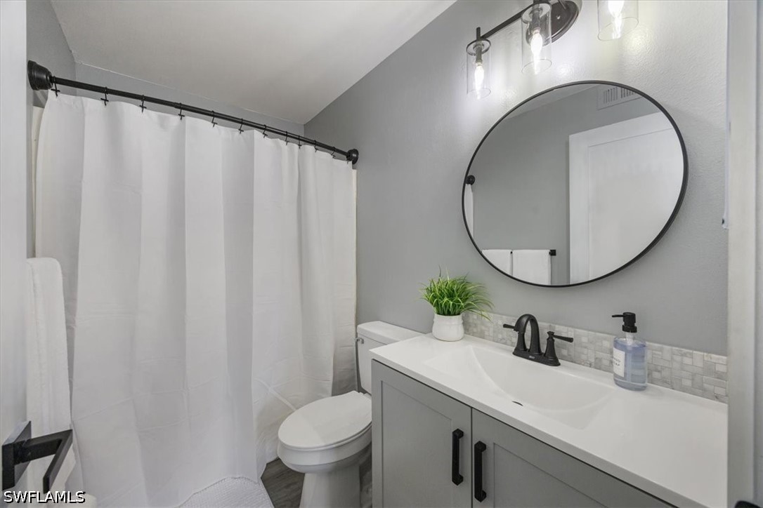 2 Bed Condominium for Sale in Fort Myers, FL, $210,000 — photo 18