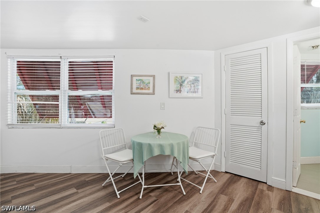 2 Bed SingleFamilyResidence for Sale in Gulf Heights, FL — photo 18